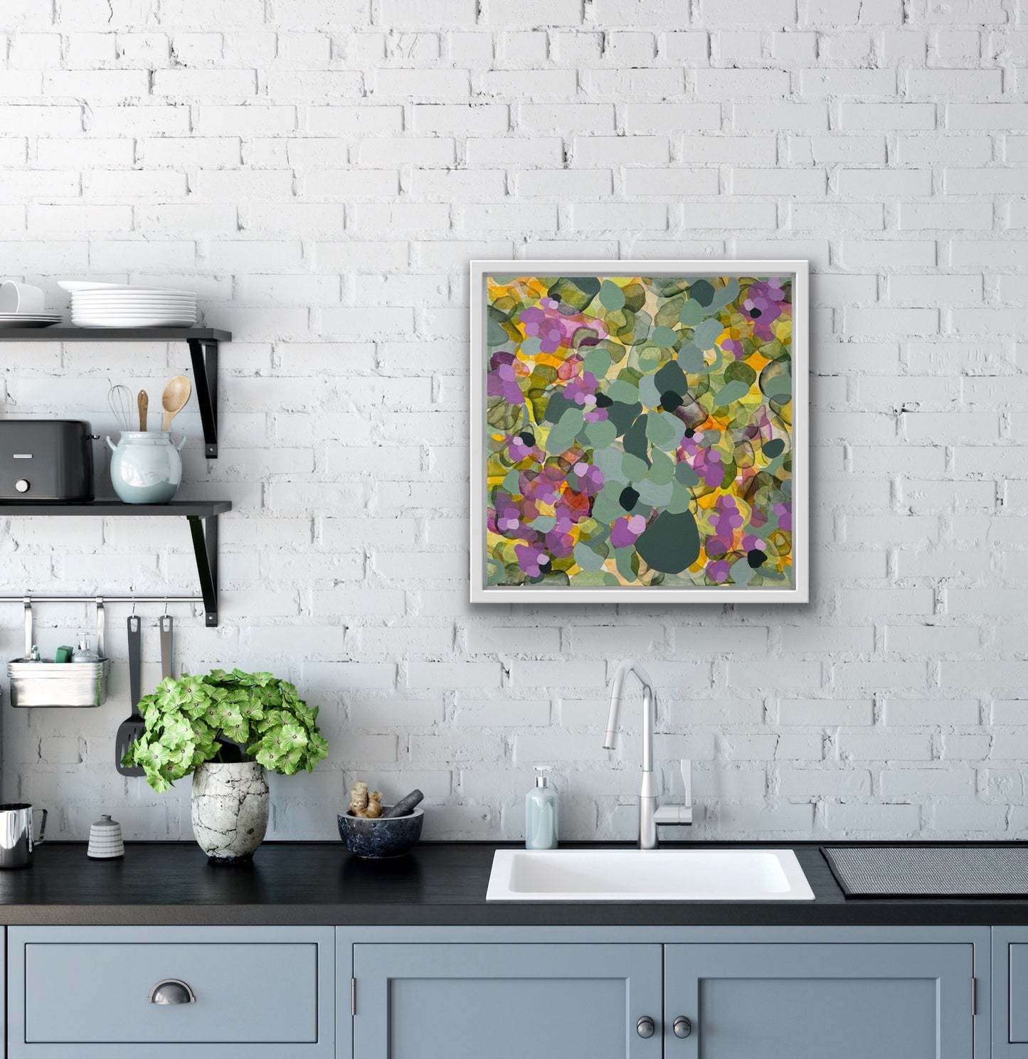 purple-abstract-painting-kitchen-decor